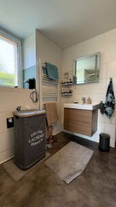 Badezimmer EG
