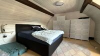 Schlafzimmer DG