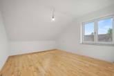 Zimmer DG - KfW-QNG Neubau! Bezugsfertiges Einfamilienhaus inkl. Carport und Stellplatz