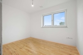 Zimmer 1. OG - KfW-QNG Neubau! Bezugsfertiges Einfamilienhaus inkl. Carport und Stellplatz