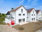 Hausansicht Süd - KfW-QNG Neubau! Bezugsfertiges Einfamilienhaus inkl. Carport und Stellplatz