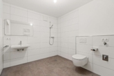 Badezimmer - Exklusiver Erstbezug: hochwertige Neubauwohnung mit großer Terrasse & eigenem Gartenanteil