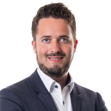 Tobias Schoch, Finanzhaus Mayer GmbH