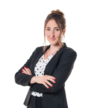 Romina Kolb, Finanzhaus Mayer GmbH