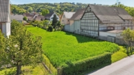Baugrundstück Ansicht - Ein Platz für Ihr Zuhause – seltene Baulücke in gewachsenem Wohnumfeld in Bankholzen