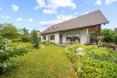 Ansicht Garten - Raum, Ruhe, Rückzug – großzügiges Familienhaus am Ortsrand von Rindenmoos