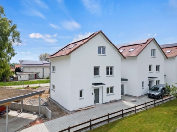 KfW-QNG Neubau! Bezugsfreies Einfamilienhaus mit großem Garten, 88416 Ochsenhausen, Einfamilienhaus